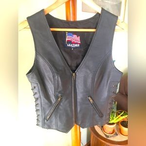 Leather Zip Front Women’s Vest small